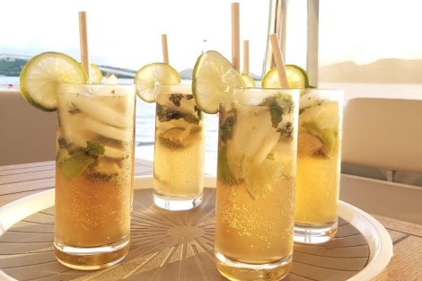 Review img # 39 of the yacht ALLURE 64