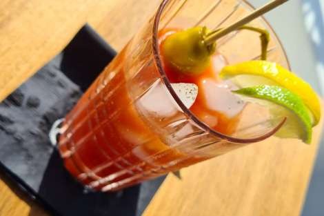 Review img # 35 of the yacht ALLURE 64