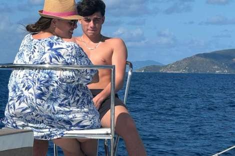 Review img # 22 of the yacht AWATEA