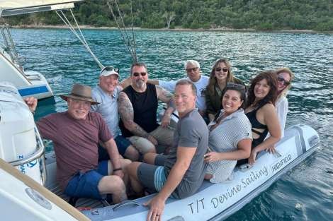 Review img # 23 of the yacht DEVINE SAILING