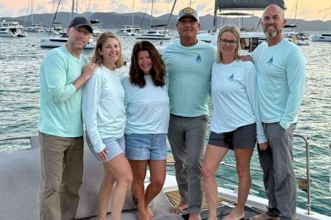 Review img # 3 of the yacht Elysian