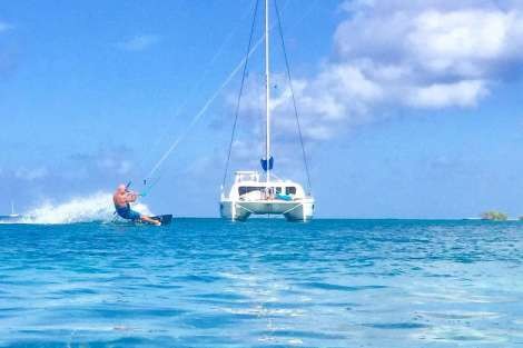 Review img # 28 of the yacht Groovy