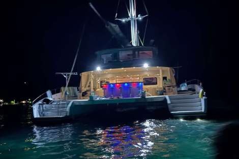 Review img # 2 of the yacht HQ2