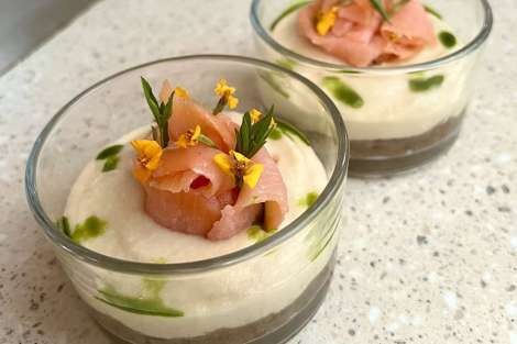 Review img # 100 of the yacht ISOLABLUE