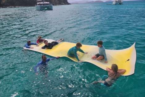 Review img # 149 of the yacht LIQUID ZEN