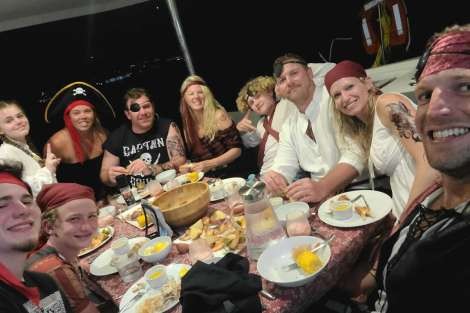 Review img # 150 of the yacht LIQUID ZEN