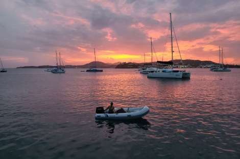 Review img # 136 of the yacht LIQUID ZEN