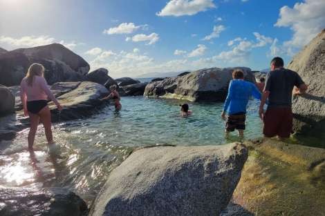 Review img # 54 of the yacht LIQUID ZEN