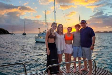 Review img # 35 of the yacht LIQUID ZEN