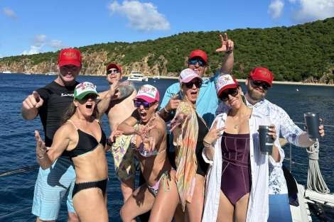 Review img # 44 of the yacht MARE BLU