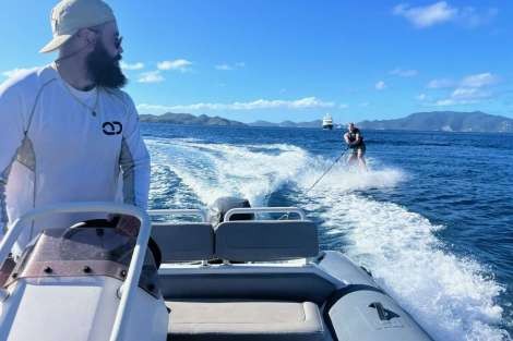 Review img # 40 of the yacht MARE BLU