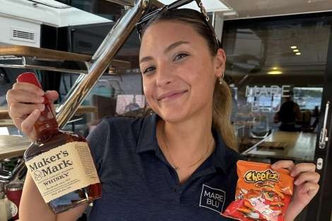 Review img # 36 of the yacht MARE BLU