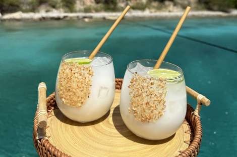 Review img # 24 of the yacht MARE BLU