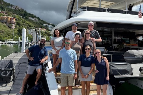 Review img # 12 of the yacht MARE BLU