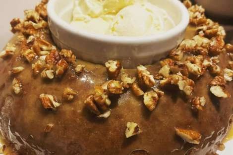 Review img # 3 of the yacht QUEST