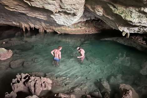 Review img # 28 of the yacht TAHINA