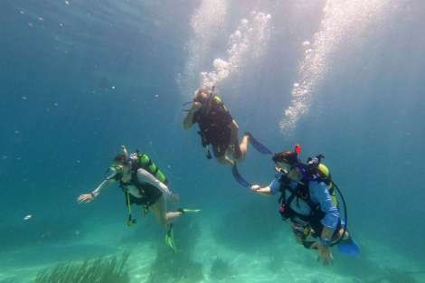 Review img # 22 of the yacht TAHINA