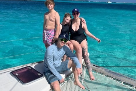 Review img # 6 of the yacht TIMAIAO 2