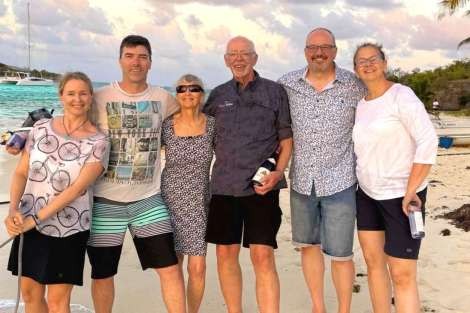 Review img # 2 of the yacht TIMAIAO 2