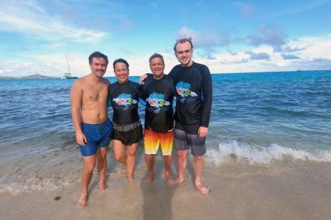 Review img # 3 of the yacht TIMAIAO 2