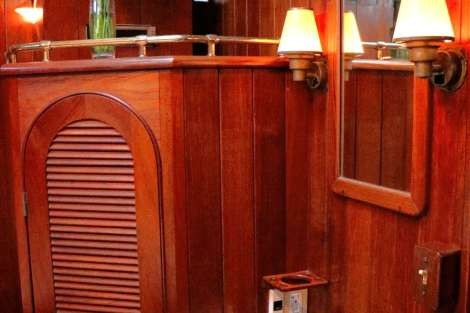 Review img # 18 of the yacht TREE OF LIFE